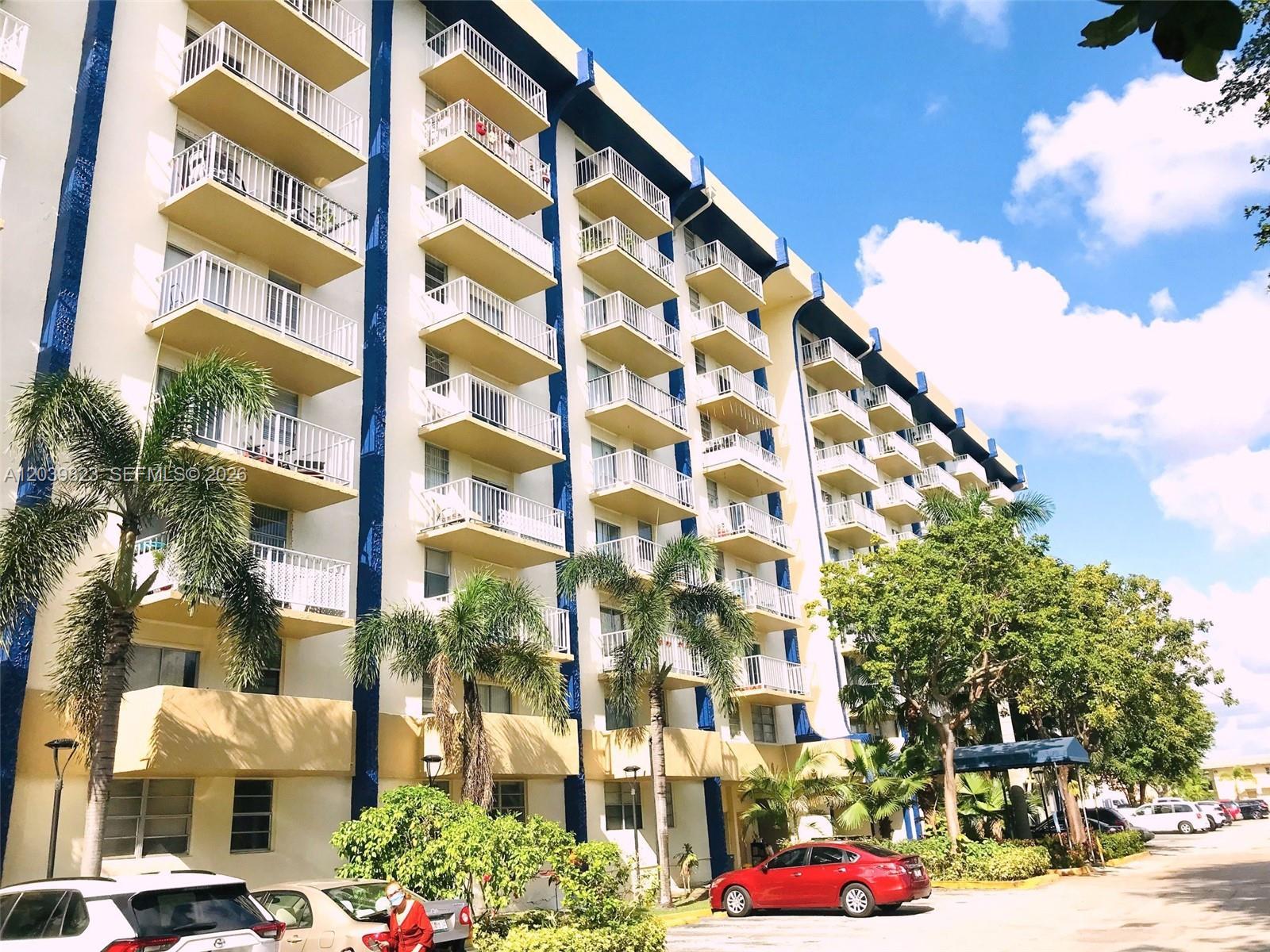 4550 NW 9th St # 817E, Miami FL 33126