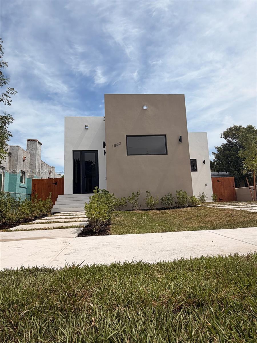 1860 NW 48th St, Miami FL 33142 photo 2