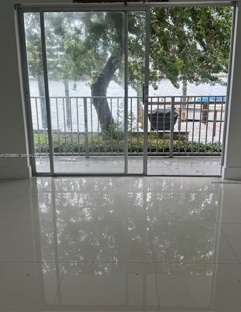 7925 West Dr # 6, North Bay Village FL 33141 photo 4