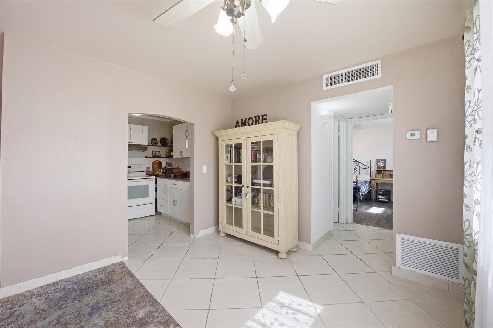 47 Saxony A, Delray Beach FL 33446 photo 5