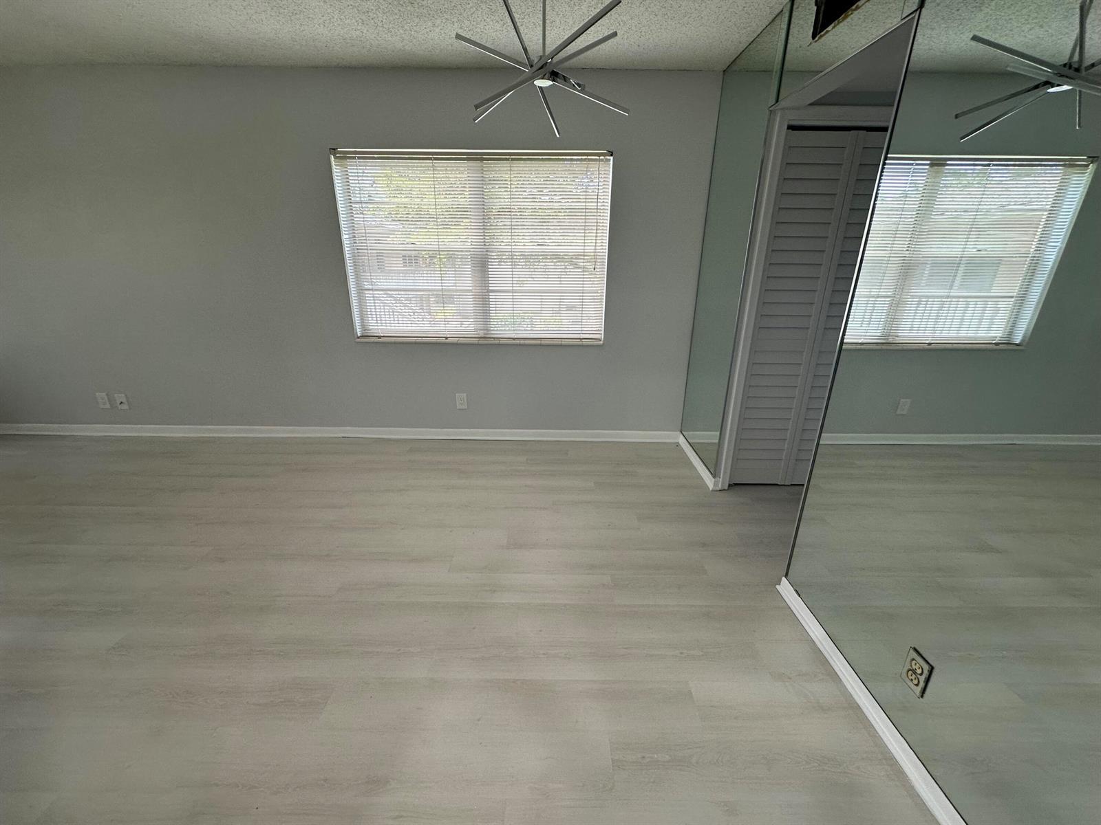 21 Salisbury A, West Palm Beach FL 33417 photo 4