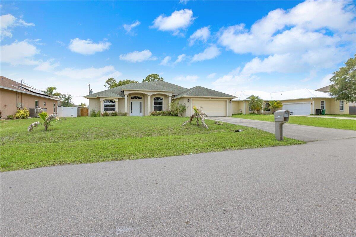 1250 SW Patricia Avenue, Port St. Lucie FL 34953
