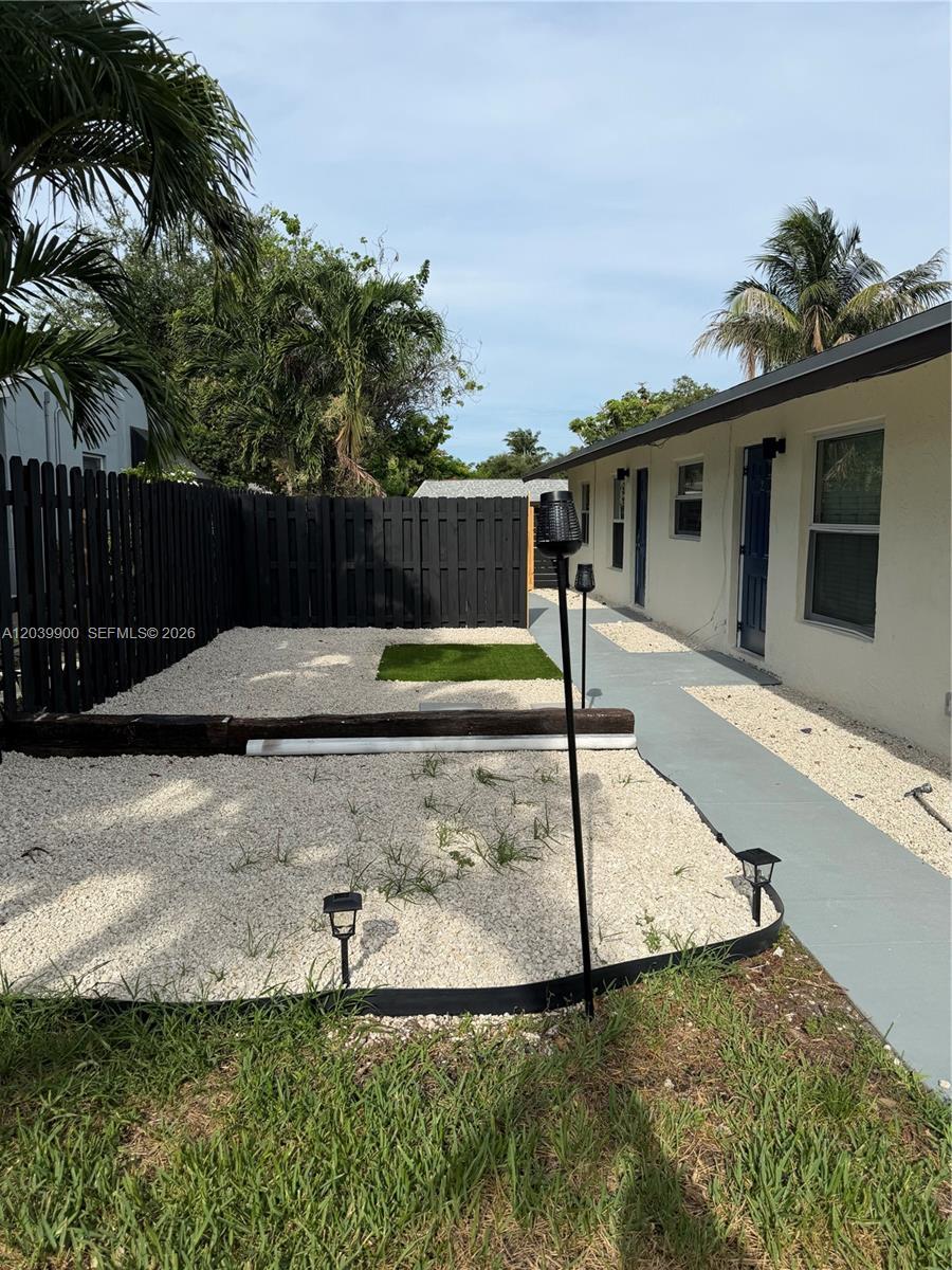 1533 NW 2nd Ave # 1, Fort Lauderdale FL 33311 photo 3
