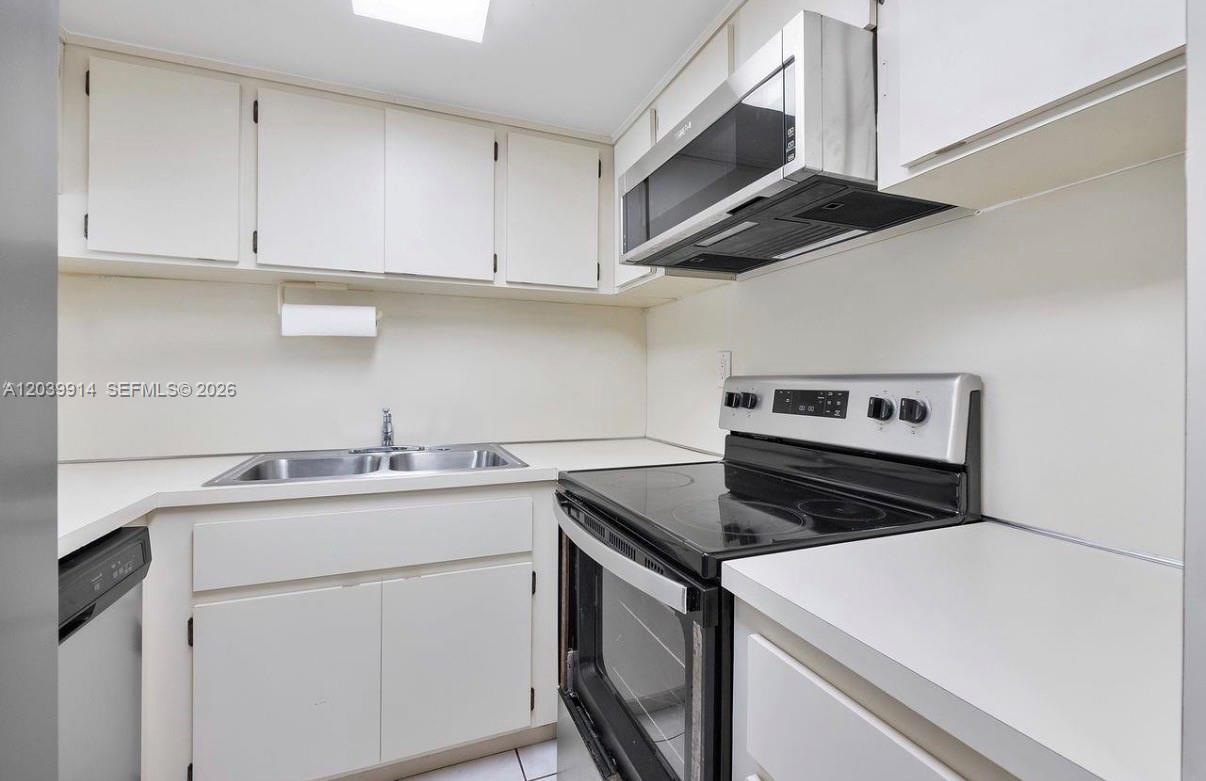 995 SW 84th Ave # 223, Miami FL 33144 photo 4