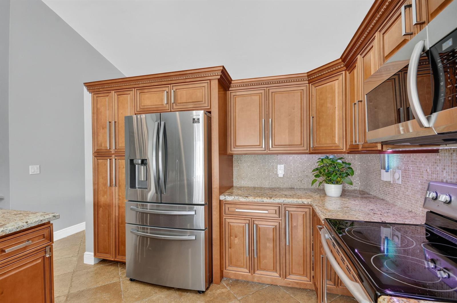 5817 Laurel Green Circle, Boynton Beach FL 33437 photo 4
