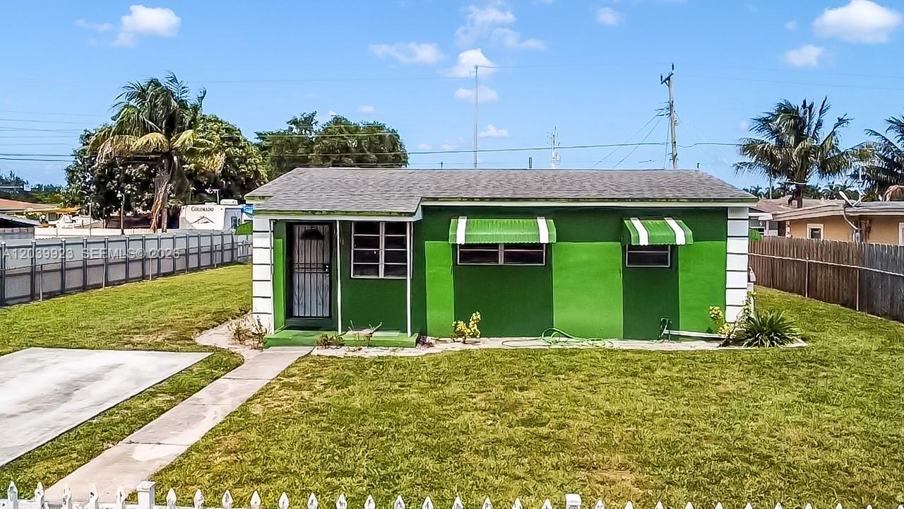 17611 NW 32nd Ct, Miami Gardens FL 33056