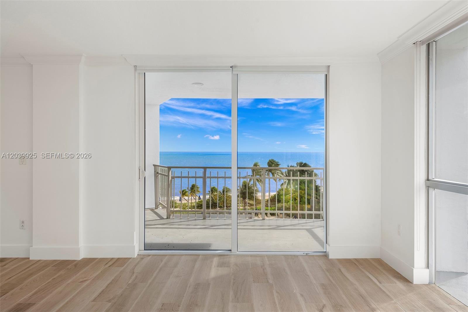 600 Grapetree Dr, Key Biscayne FL 33149 photo 2