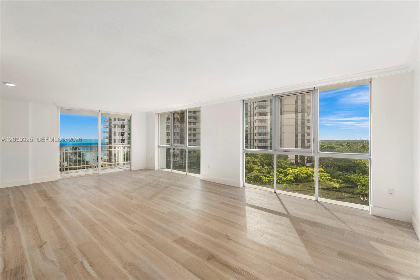 600 Grapetree Dr, Key Biscayne FL 33149 photo 4