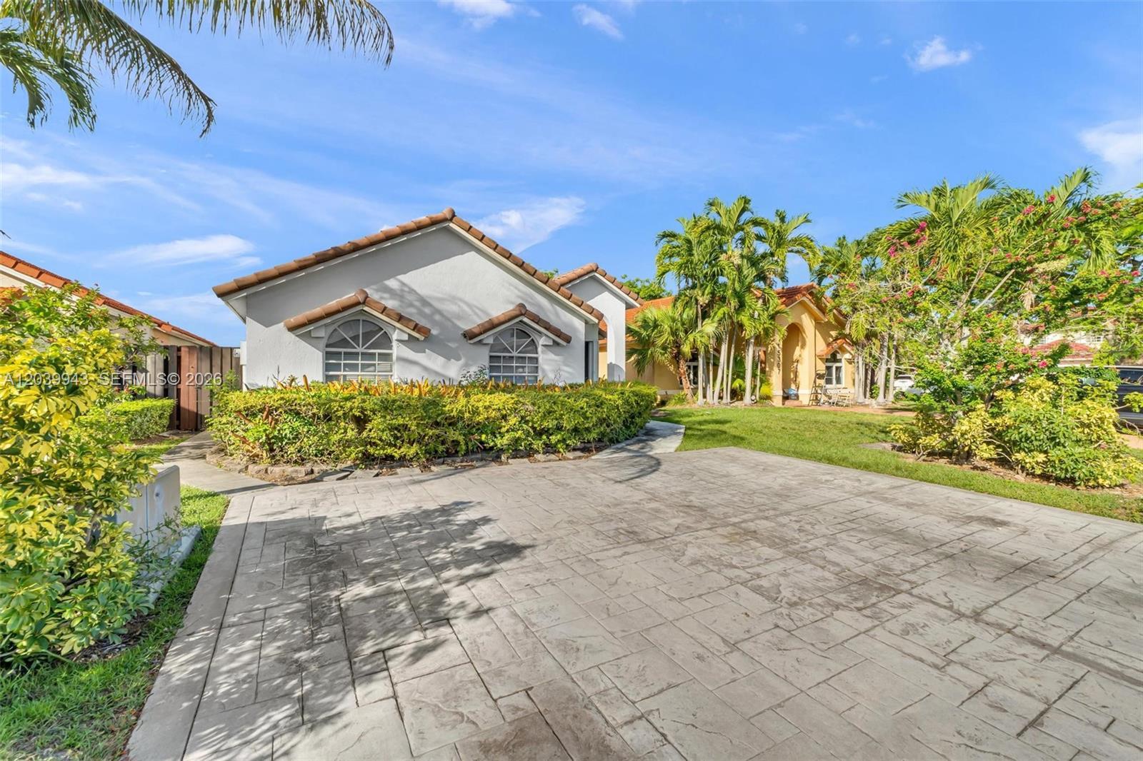 15311 SW 52nd Ter # 15311, Miami FL 33185