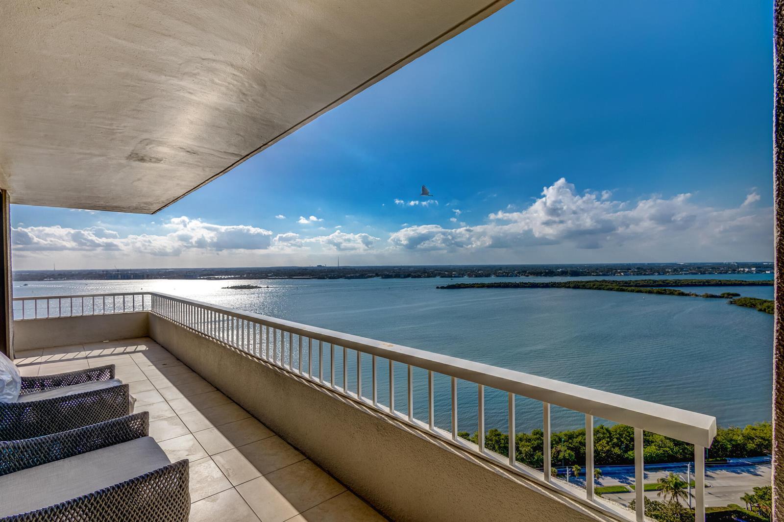 5510 N Ocean Drive # 24d, Singer Island FL 33404