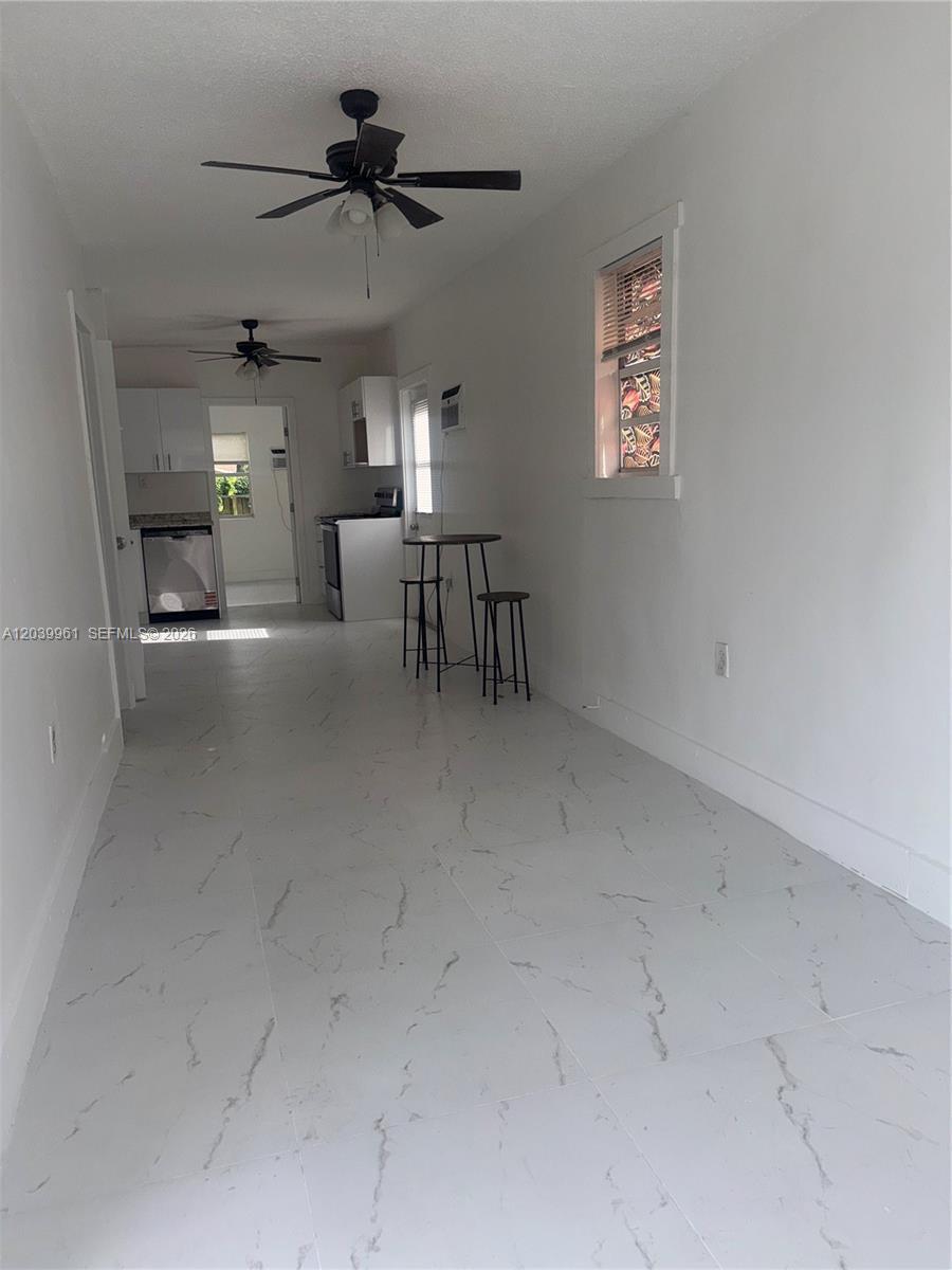 713 NW 4th St, Hallandale Beach FL 33009 photo 4