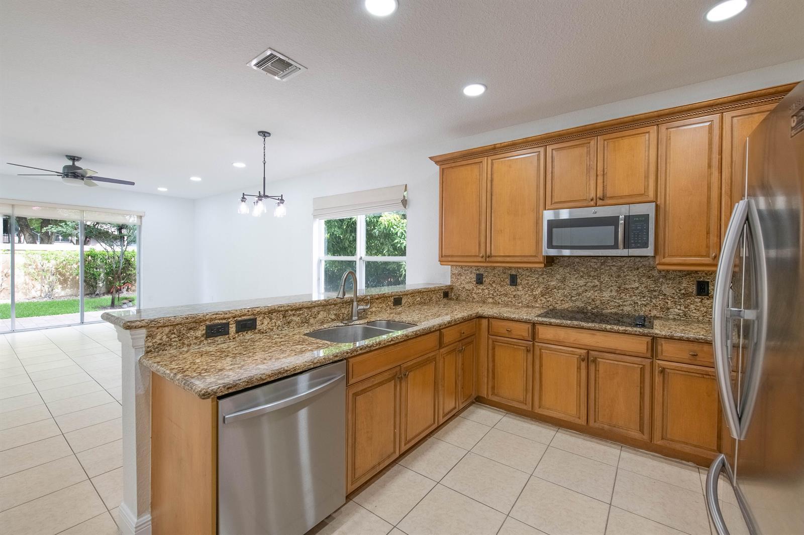 4668 SW 183rd Avenue, Miramar FL 33029 photo 3