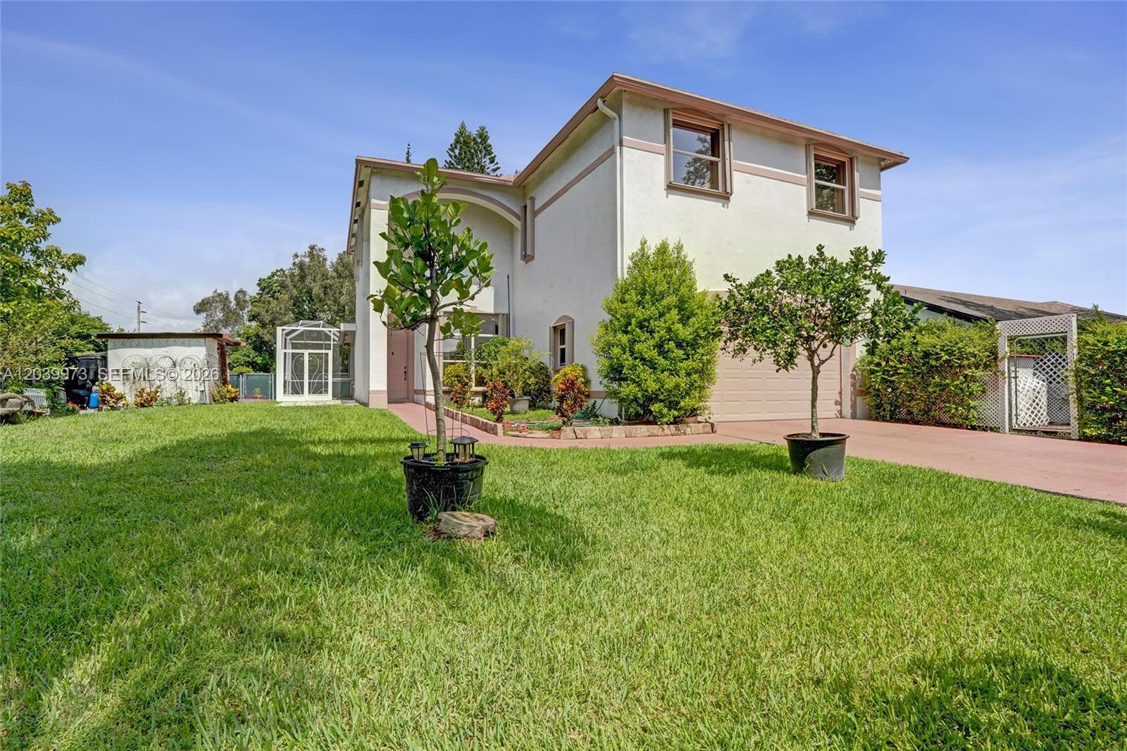 2151 NW 121st Ave, Plantation FL 33323 photo 4
