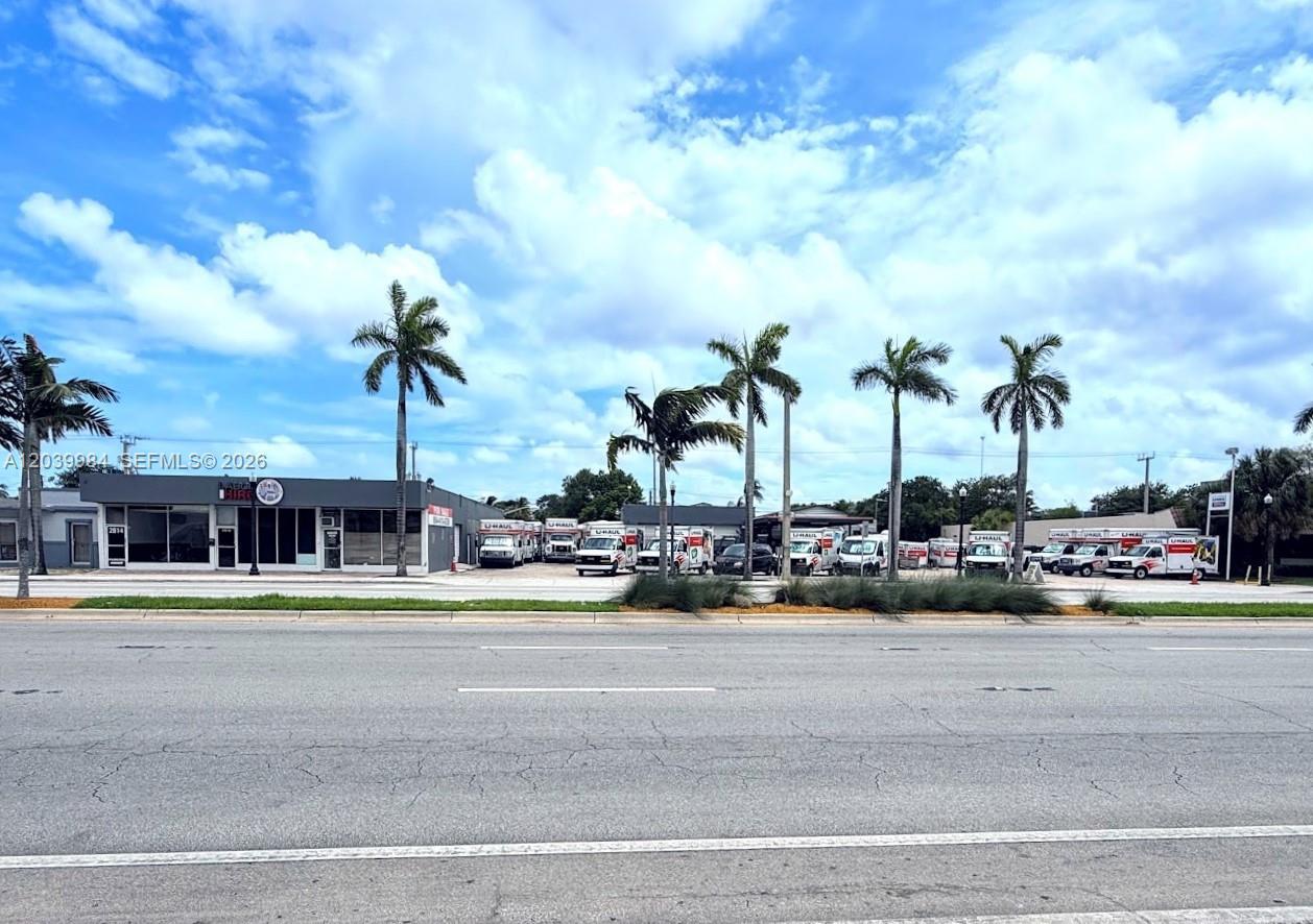 2828 N Hollywood Blvd, Hollywood FL 33020 photo 4
