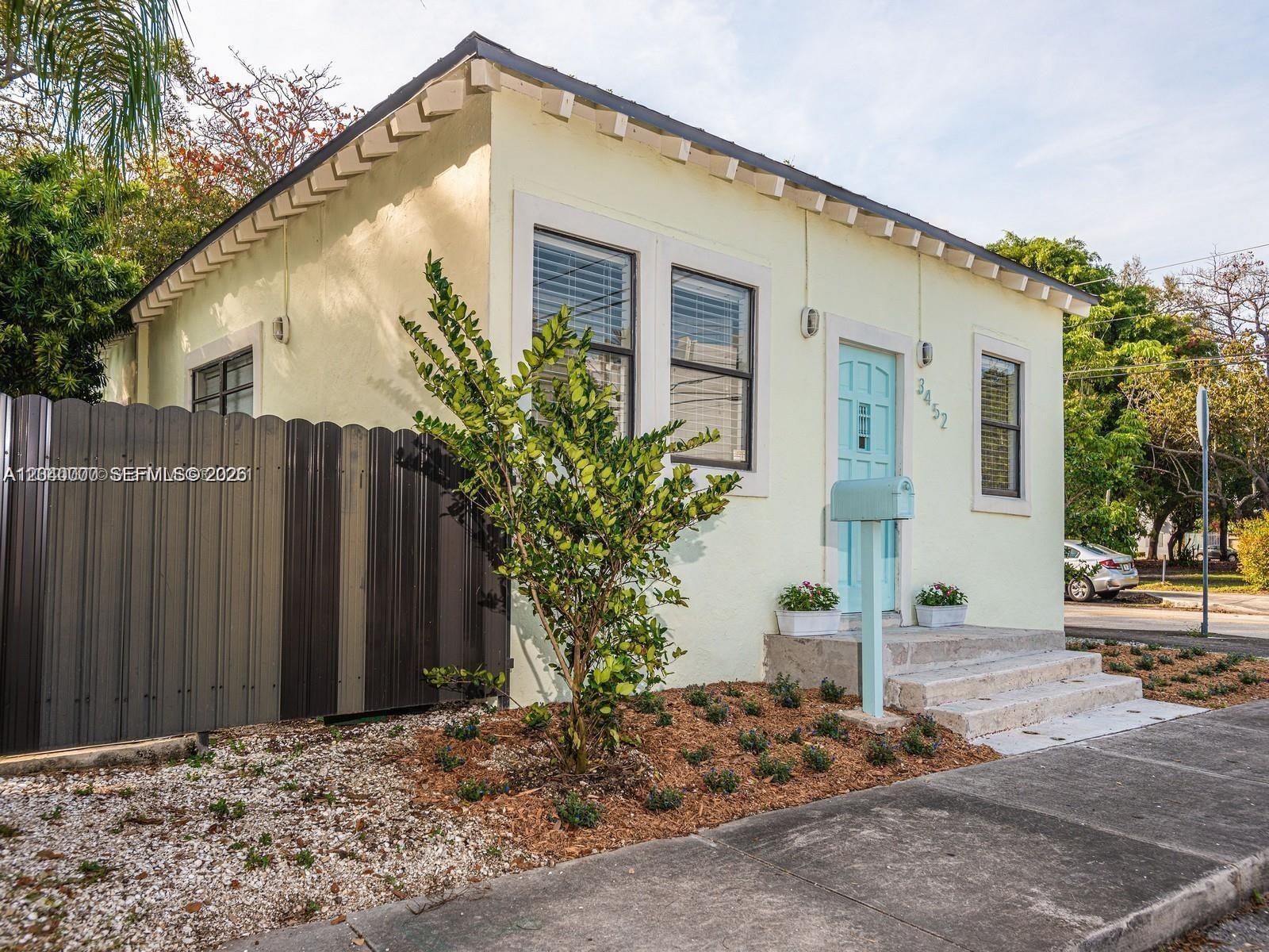 3452 Margaret St, Miami FL 33133