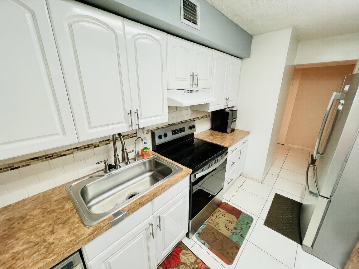 3821 Environ Boulevard # 203, Lauderhill FL 33319 photo 2