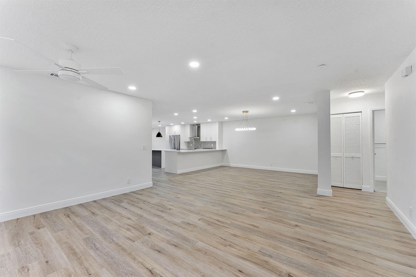 9180 Pine Springs Drive, Boca Raton FL 33428 photo 4