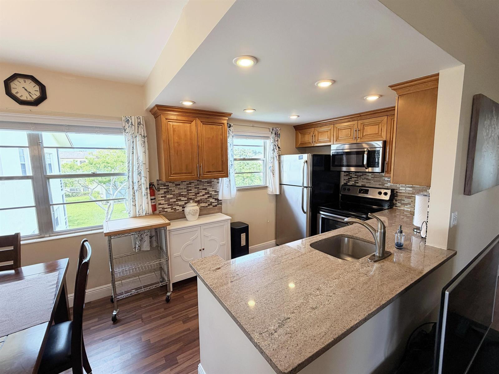 375 Mansfield I, Boca Raton FL 33434 photo 2