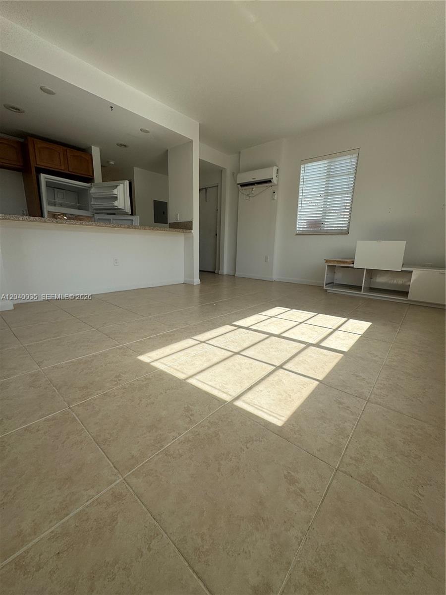 7130 Rue Versailles # 11, Miami Beach FL 33141 photo 3