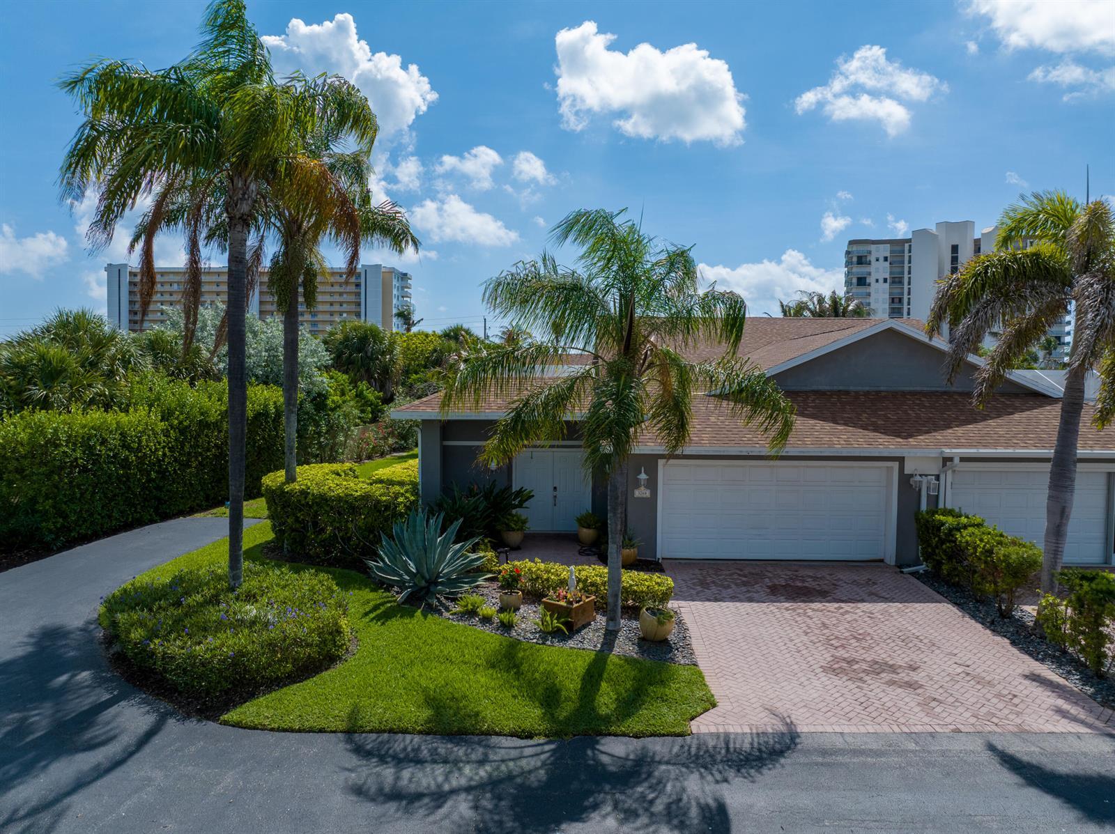 3268 Lakeshore Drive, Hutchinson Island FL 34949 photo 2