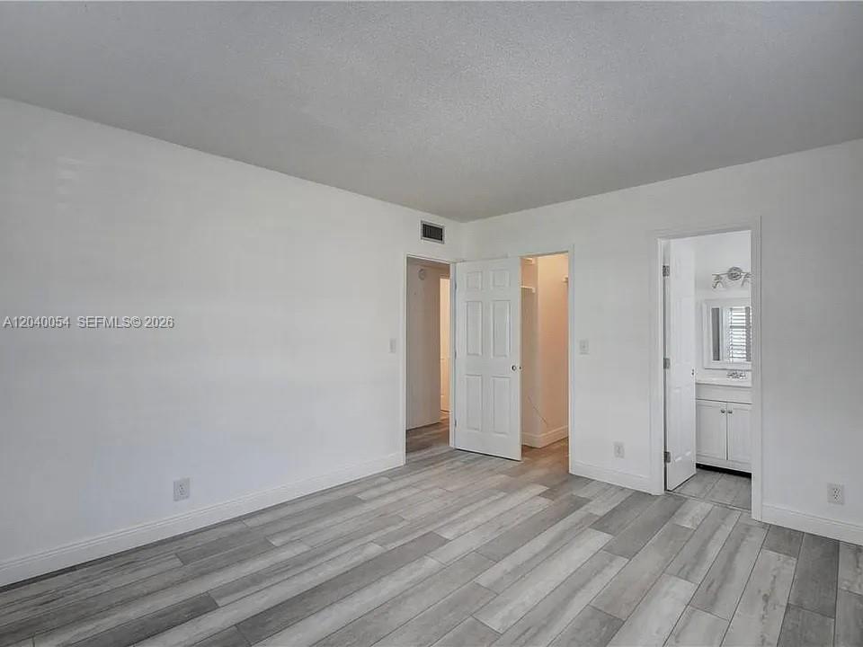 2200 NE 66th St # 1401, Fort Lauderdale FL 33308 photo 4