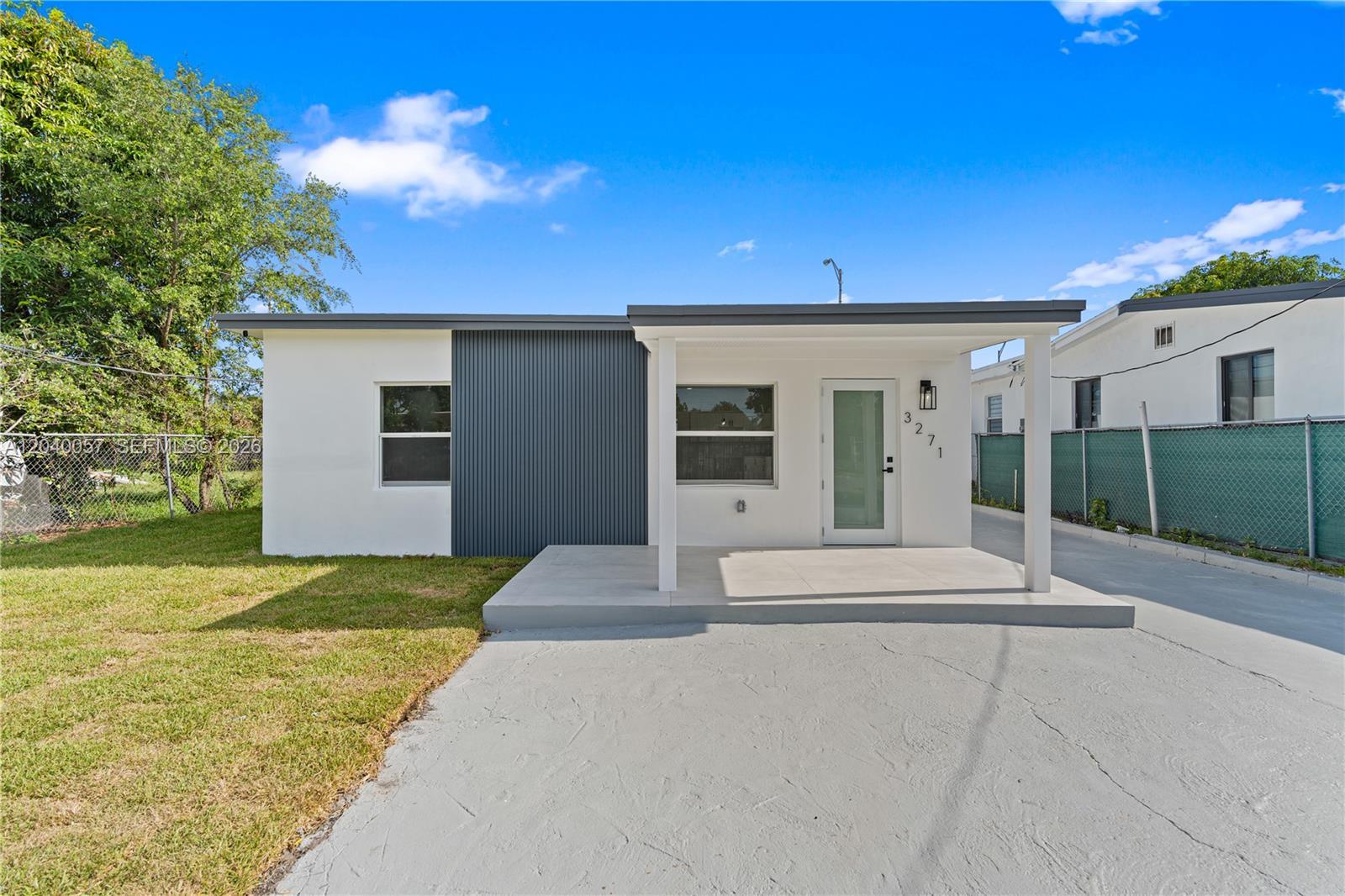3271 NW 102nd St, Miami FL 33147