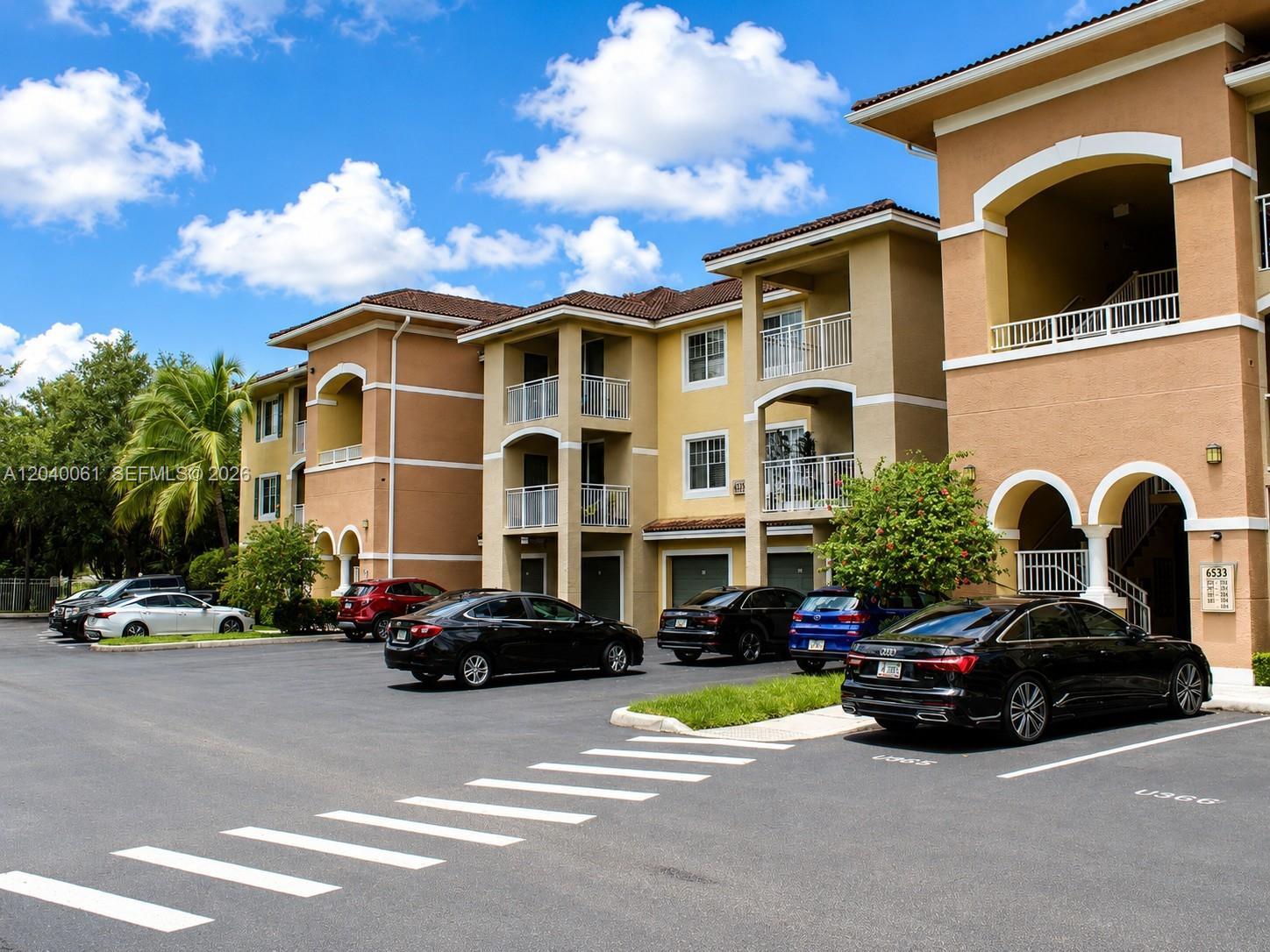 6458 Emerald Dunes Dr # 303, West Palm Beach FL 33411