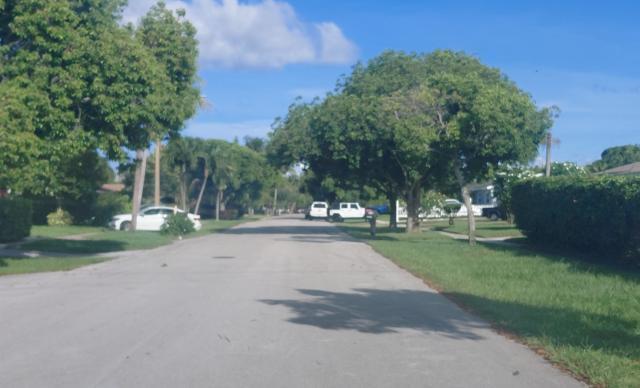 200 N Ware Drive, West Palm Beach FL 33409 photo 3