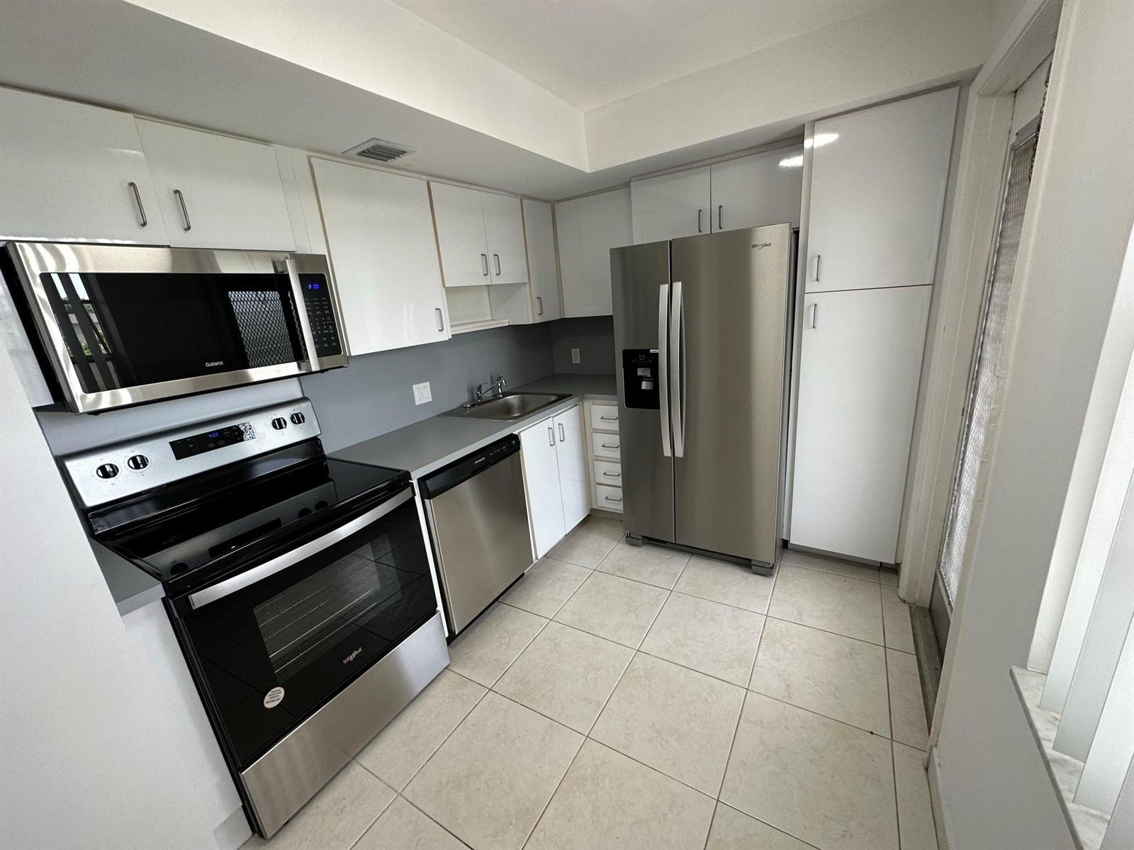 2651 S Course Drive # 503, Pompano Beach FL 33069 photo 2
