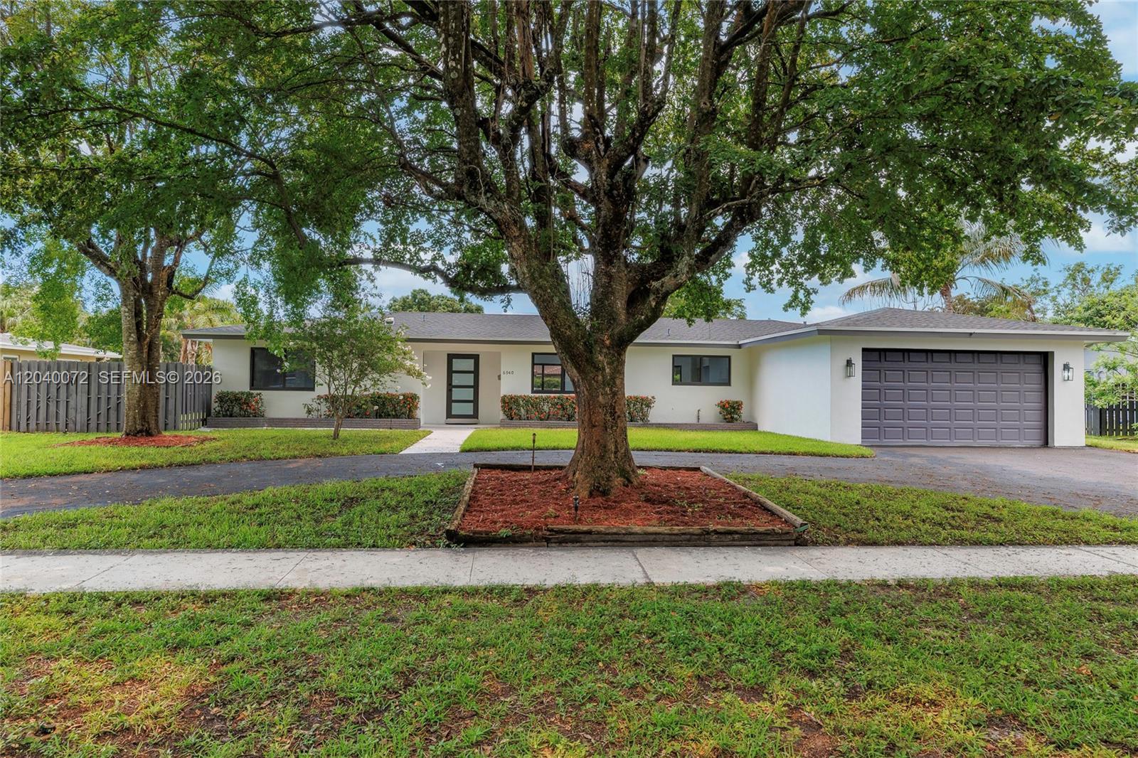 6940 NW 6th St, Plantation FL 33317 photo 4