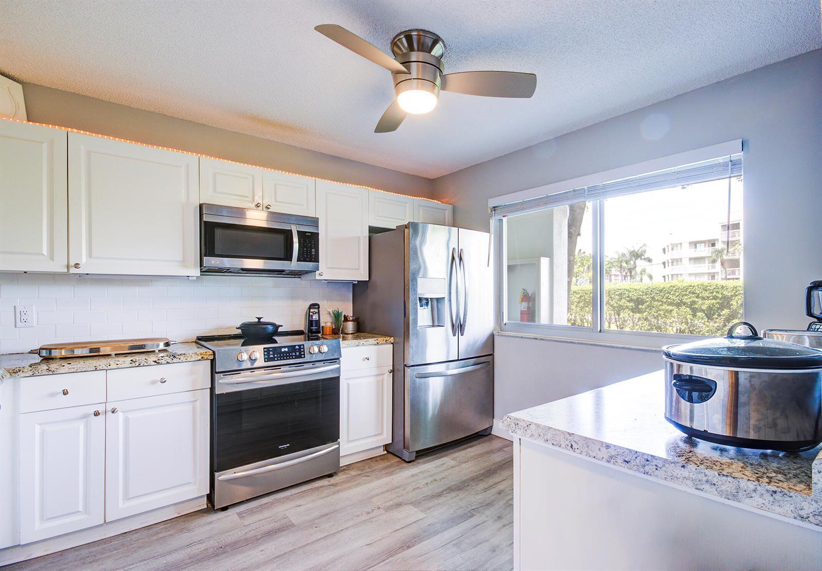 6698 10th Avenue N # 109, Lake Worth FL 33467 photo 2