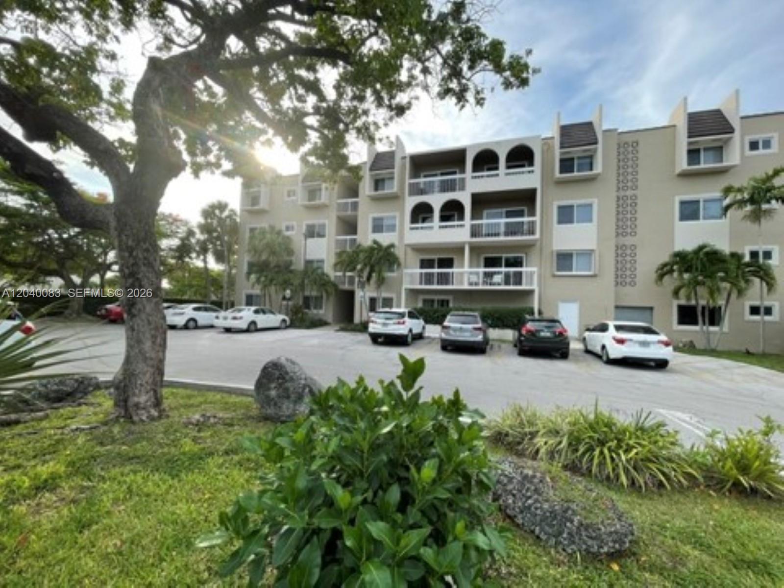 8103 Camino Real # 108, Miami FL 33143