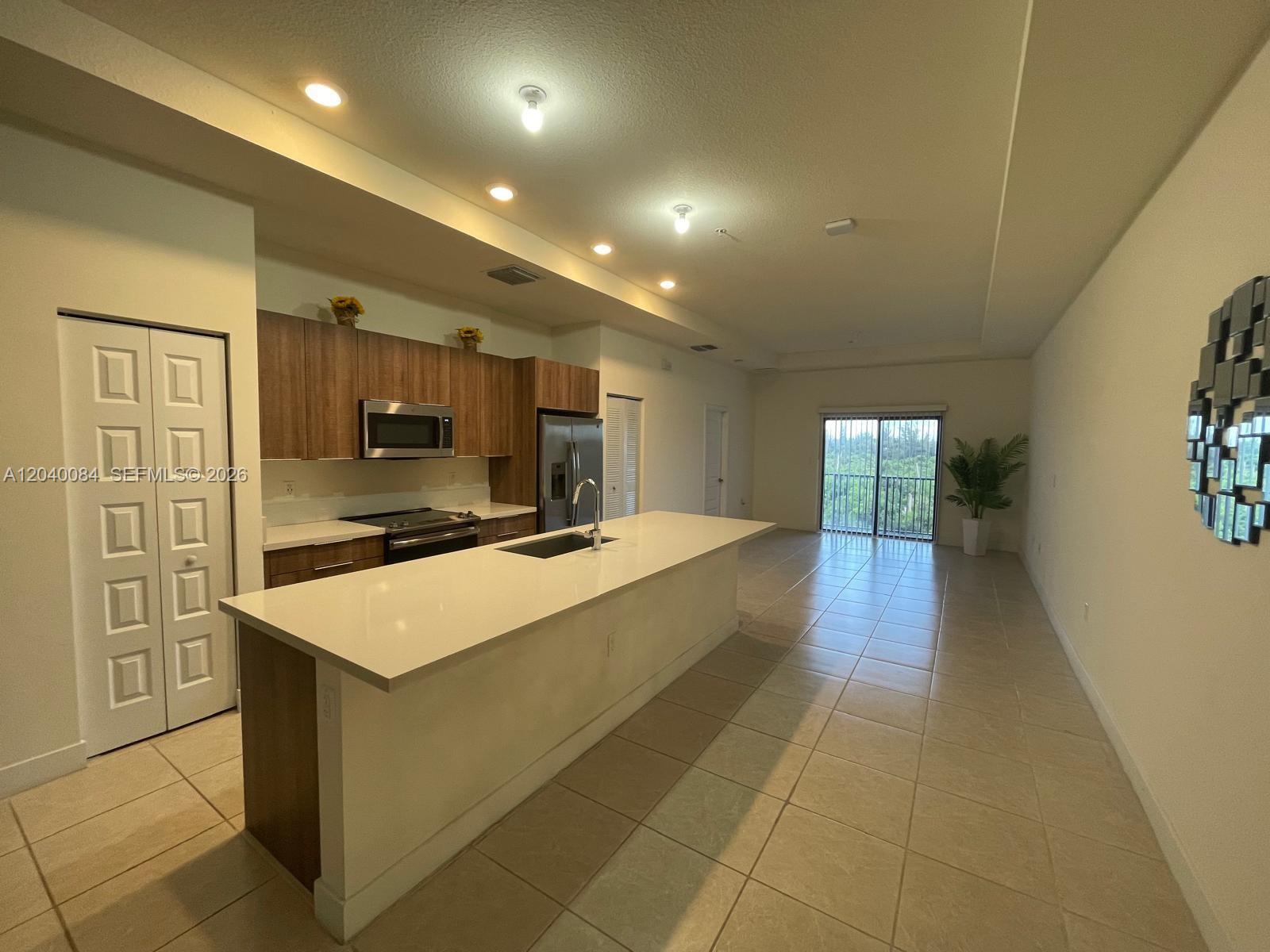 8025 NW 104th Ave # 31, Doral FL 33178 photo 4