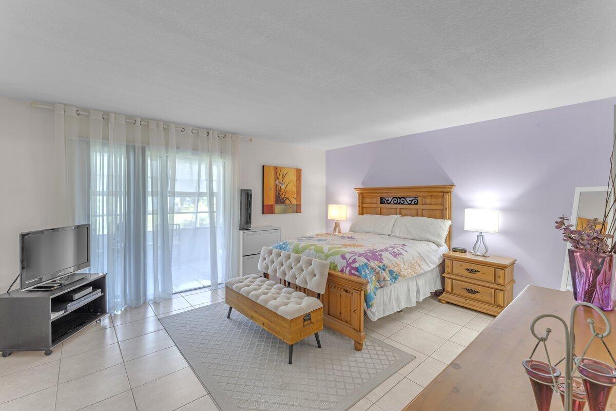 2114 Newport U, Deerfield Beach FL 33442 photo 2