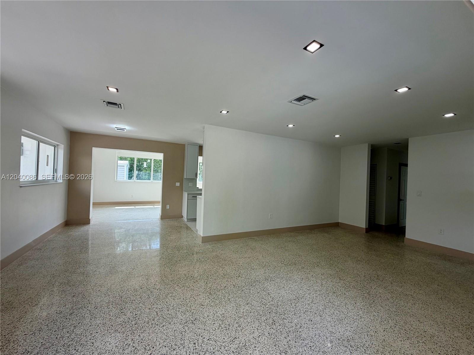 8235 SW 62nd Pl, Miami FL 33143 photo 4
