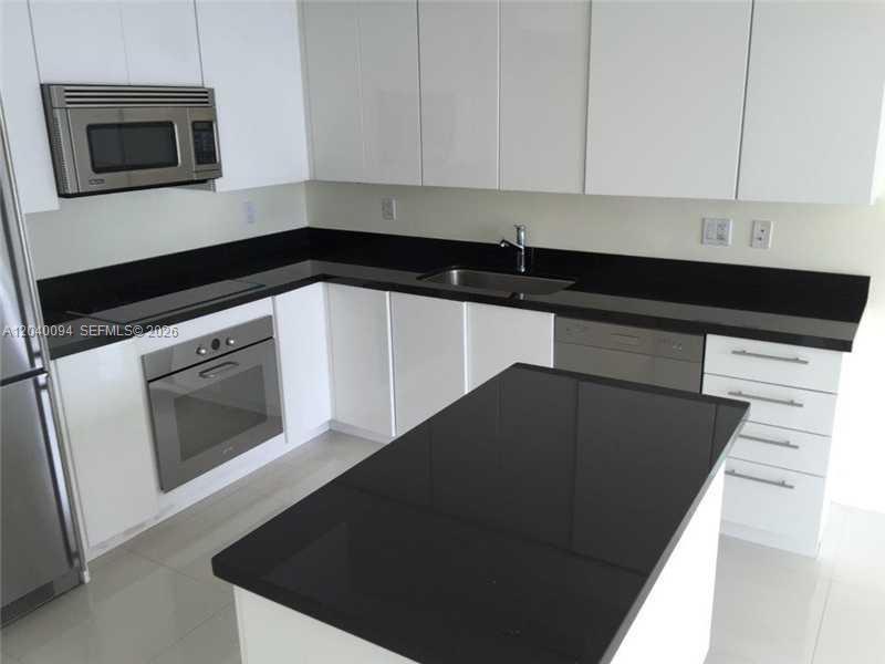 92 SW 3rd ST # 3311, Miami FL 33130