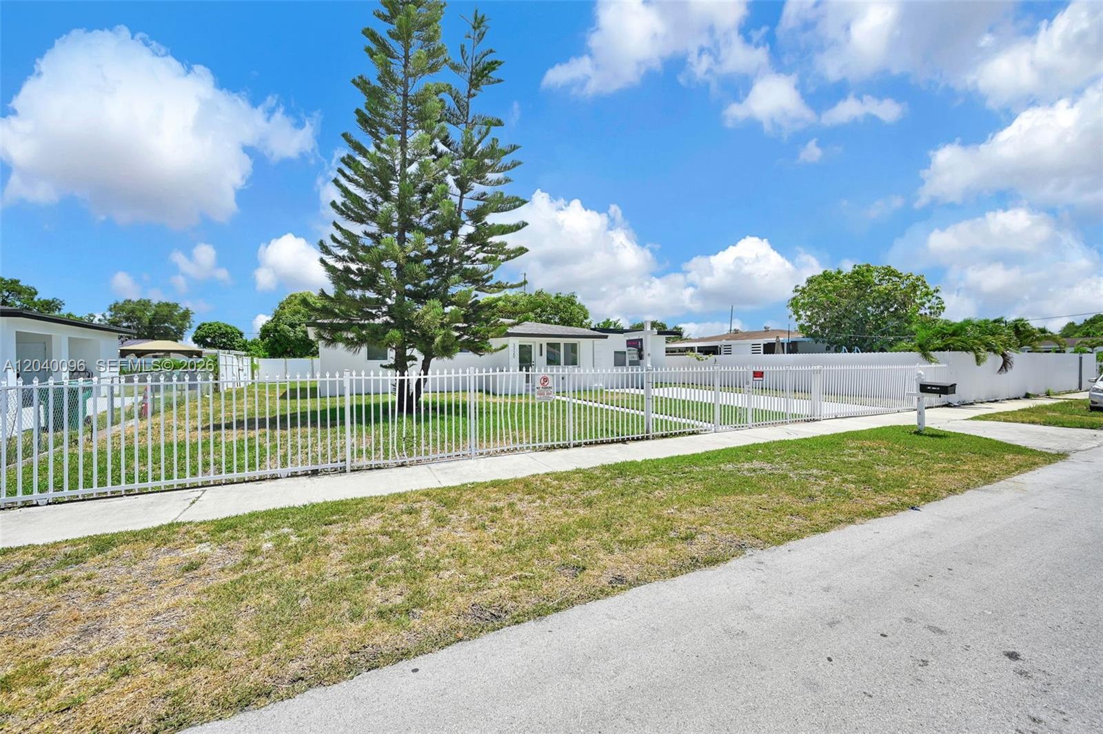 3320 NW 172nd Ter, Miami Gardens FL 33056