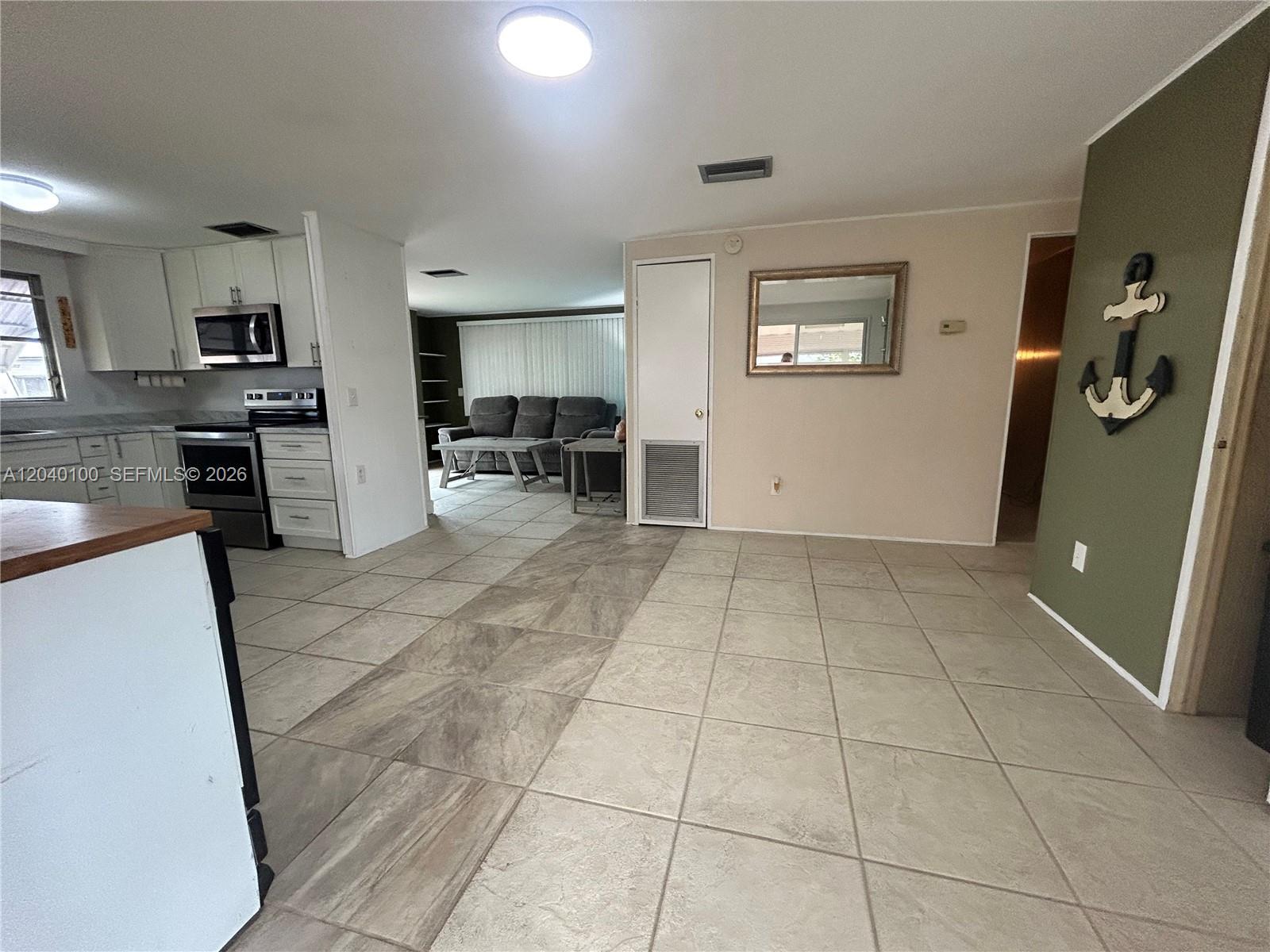 2341 SW 84th Ave, Davie FL 33324 photo 5