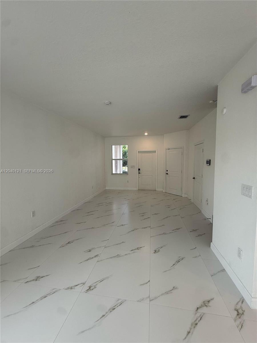 2427 NW 131st Cir, Miami FL 33167 photo 4