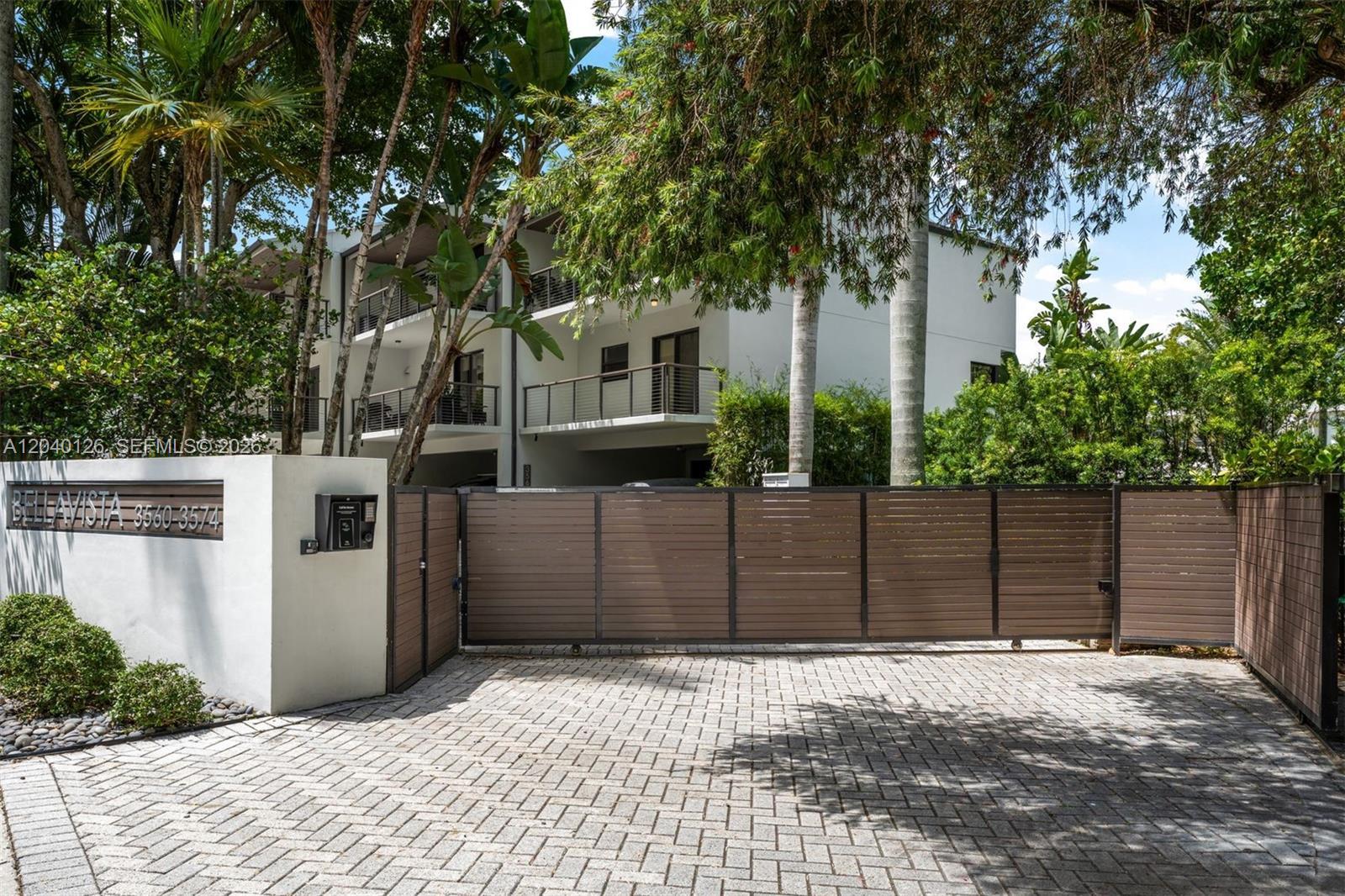 3560 W Fairview St, Miami FL 33133