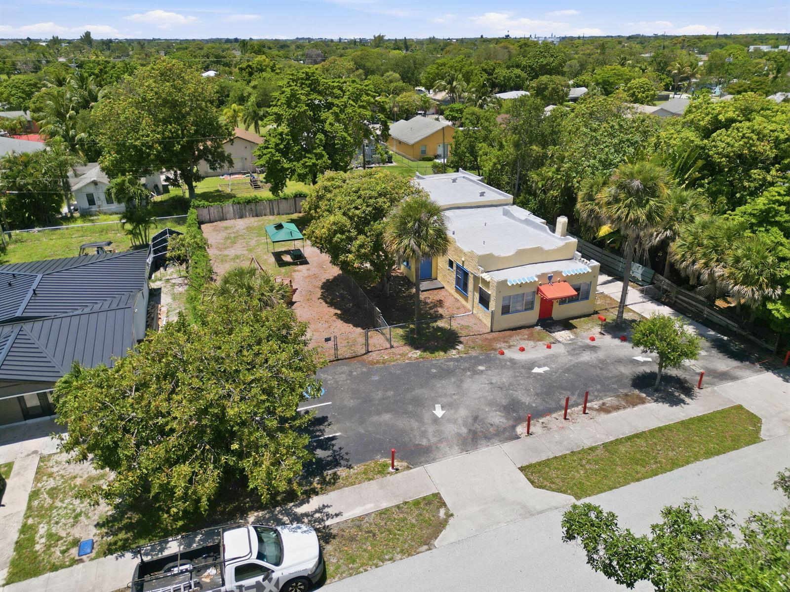 216 SW 2nd Avenue, Delray Beach FL 33444 photo 3