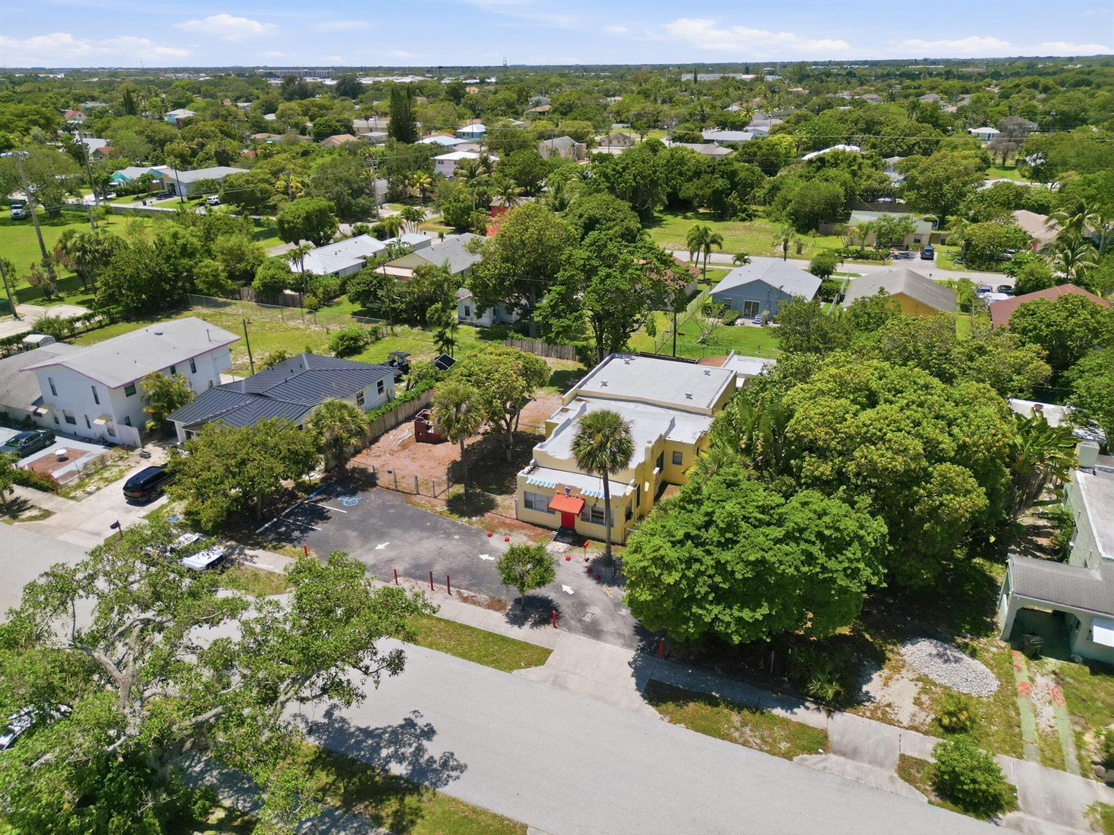216 SW 2nd Avenue, Delray Beach FL 33444 photo 4