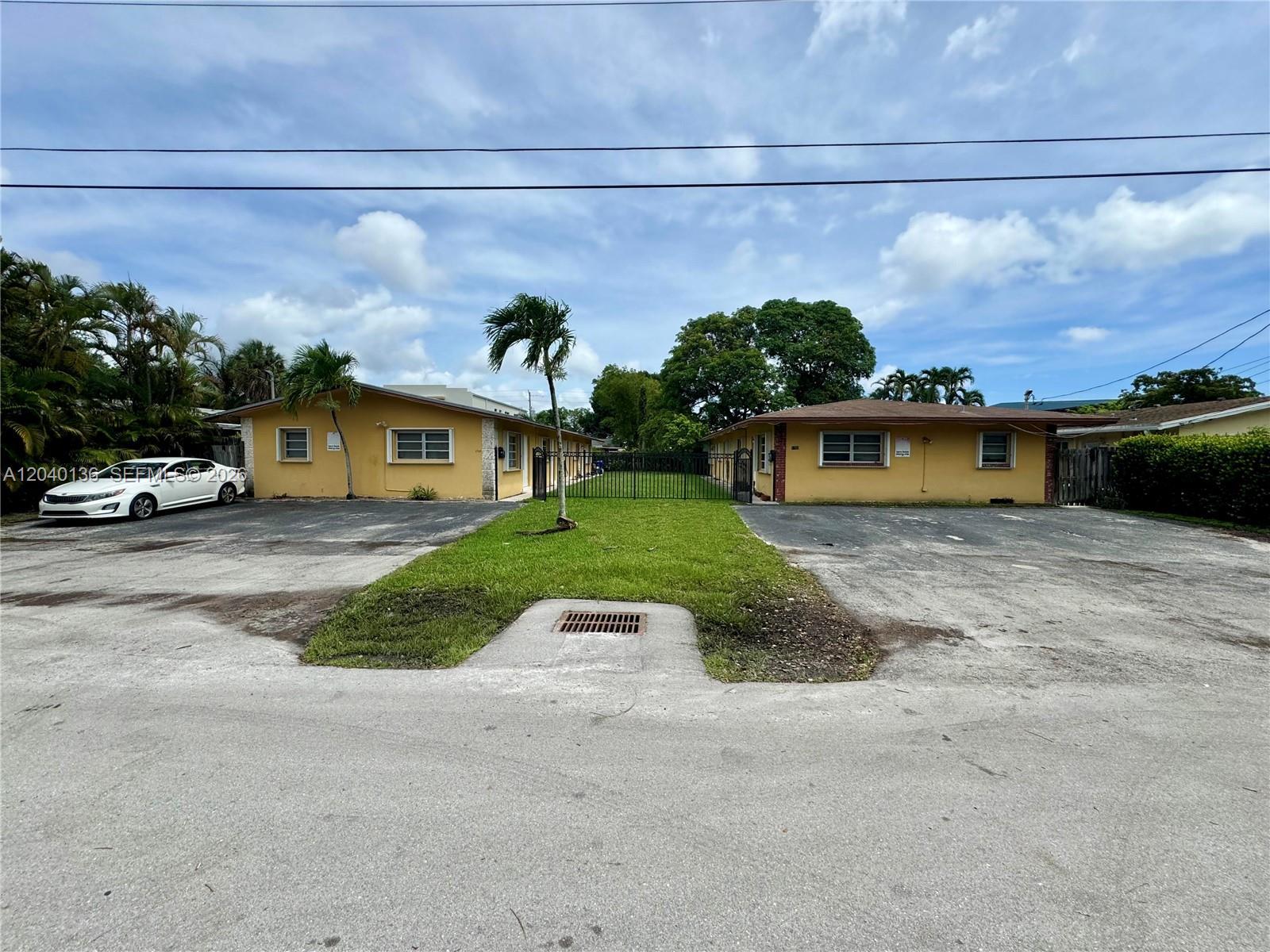 1723 SW 21st St, Fort Lauderdale FL 33315