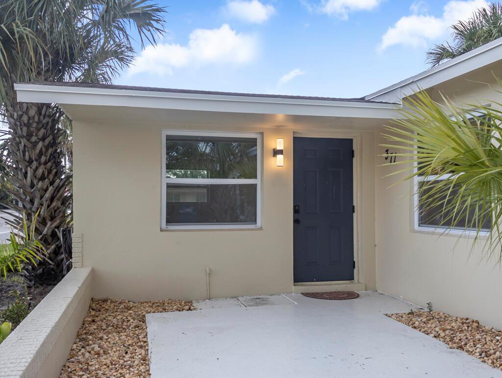 371 W 34th Street, Riviera Beach FL 33404 photo 3