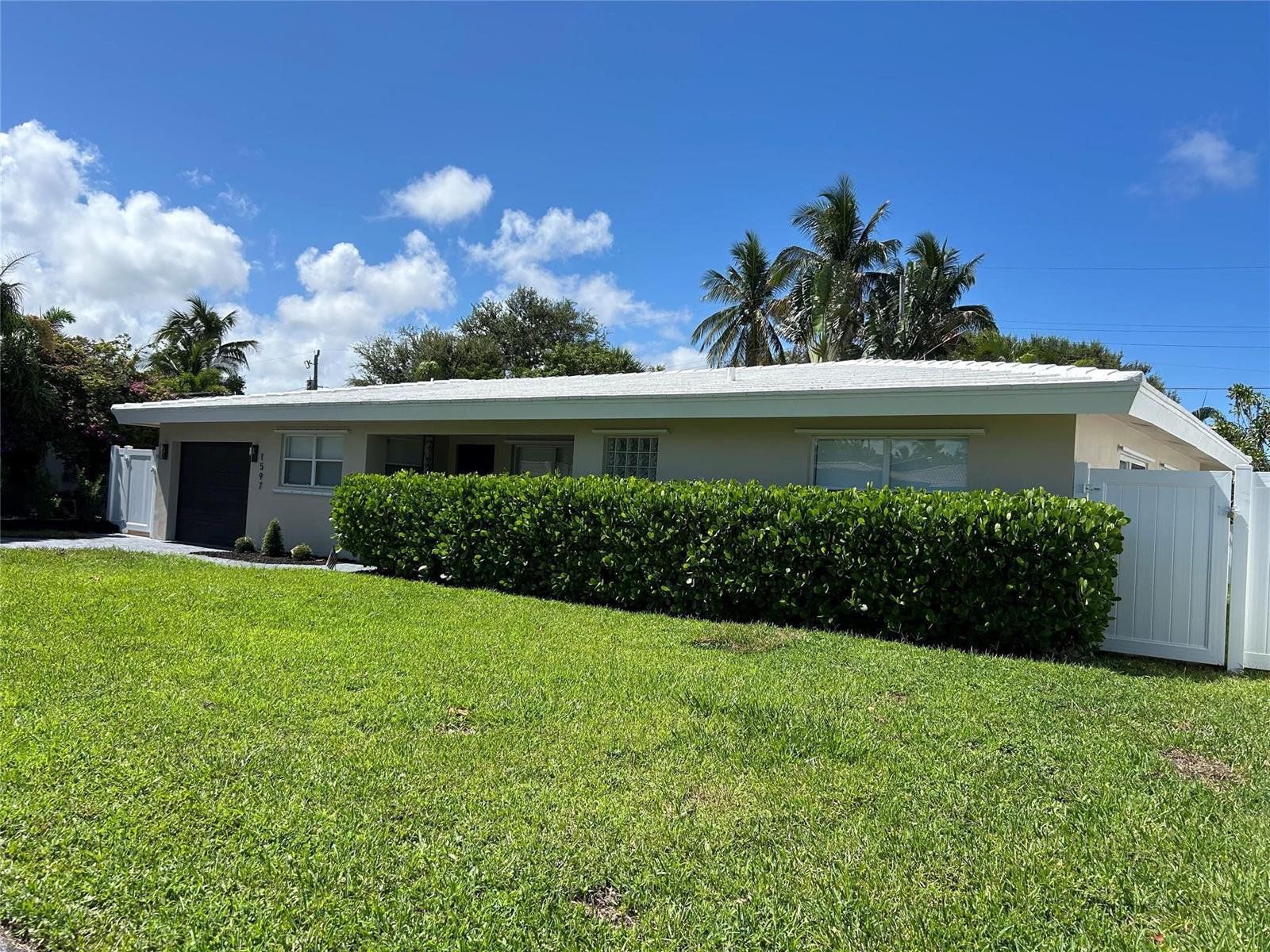 1597 SE 5th Street, Deerfield Beach FL 33441 photo 3