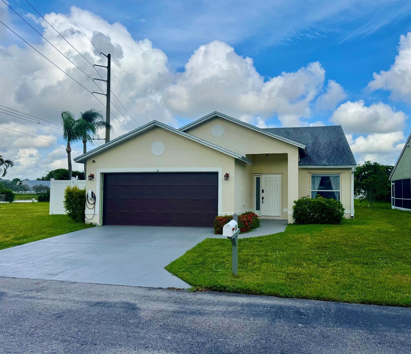 64 Paxford Lane, Boynton Beach FL 33426