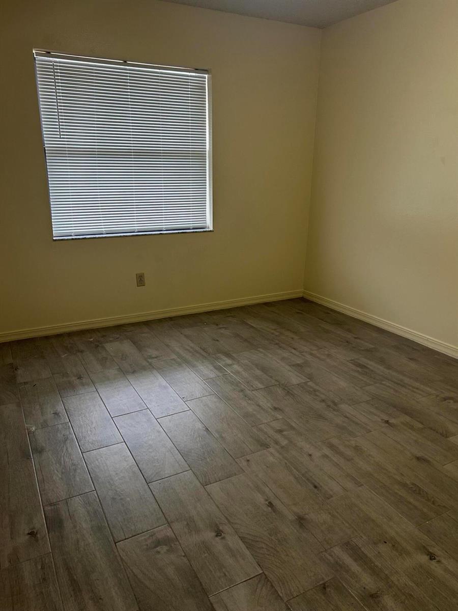 617 Ixoria Avenue # 15, Fort Pierce FL 34982 photo 4