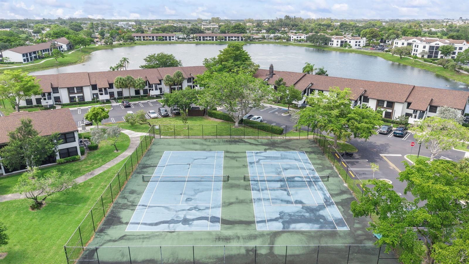 212 Lake Pointe Drive # 302, Oakland Park FL 33309 photo 3