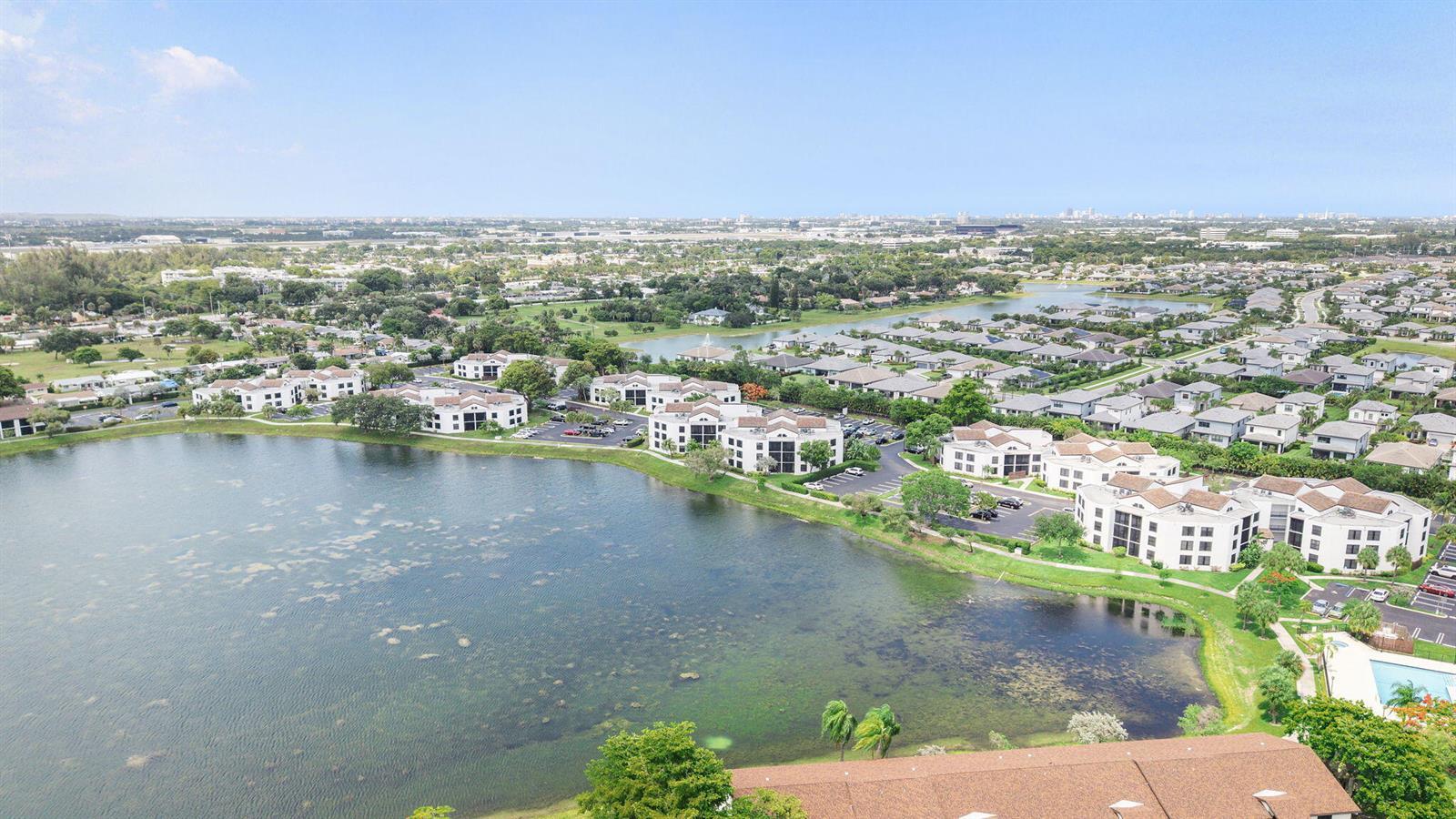212 Lake Pointe Drive # 302, Oakland Park FL 33309 photo 4