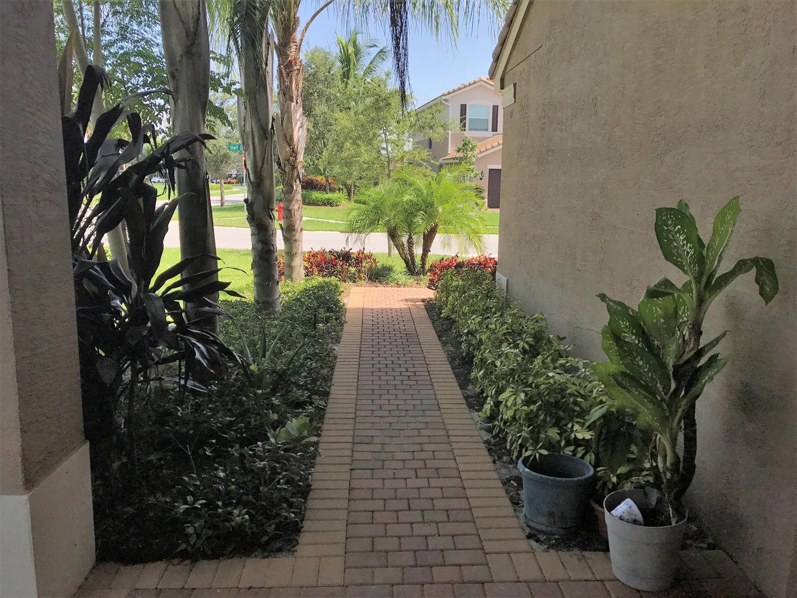 8187 Half Dome Court, Boynton Beach FL 33473 photo 3